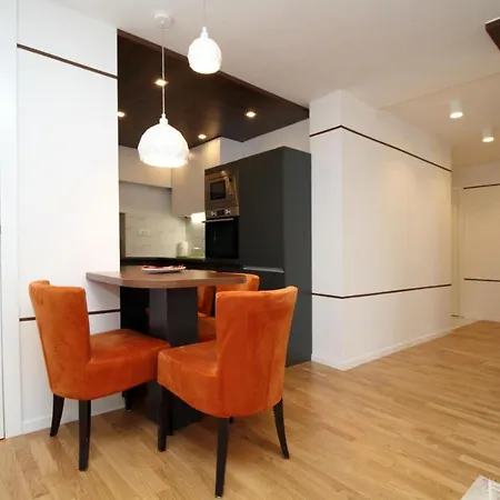 Ambient Apartman Apartment